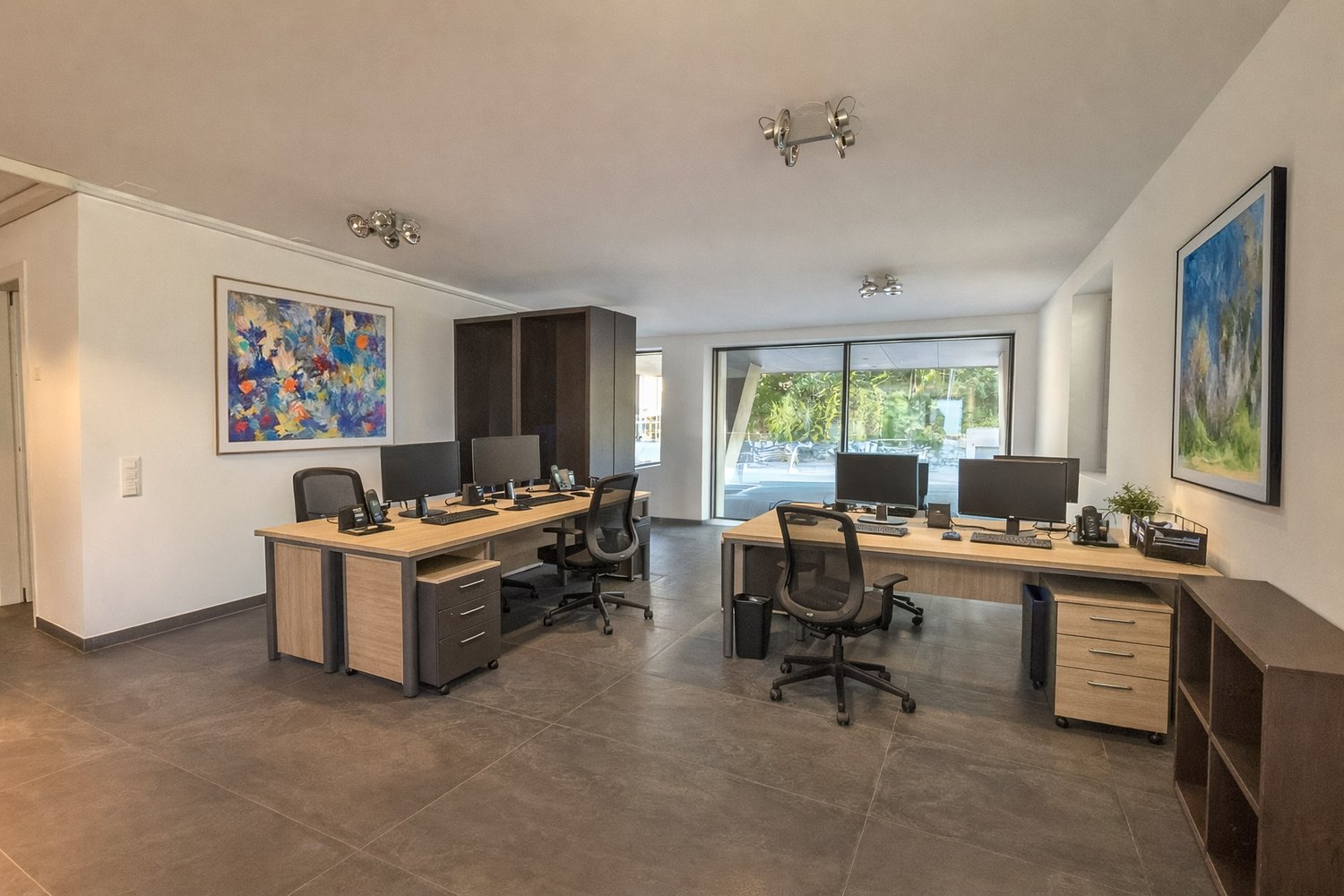 159m² office