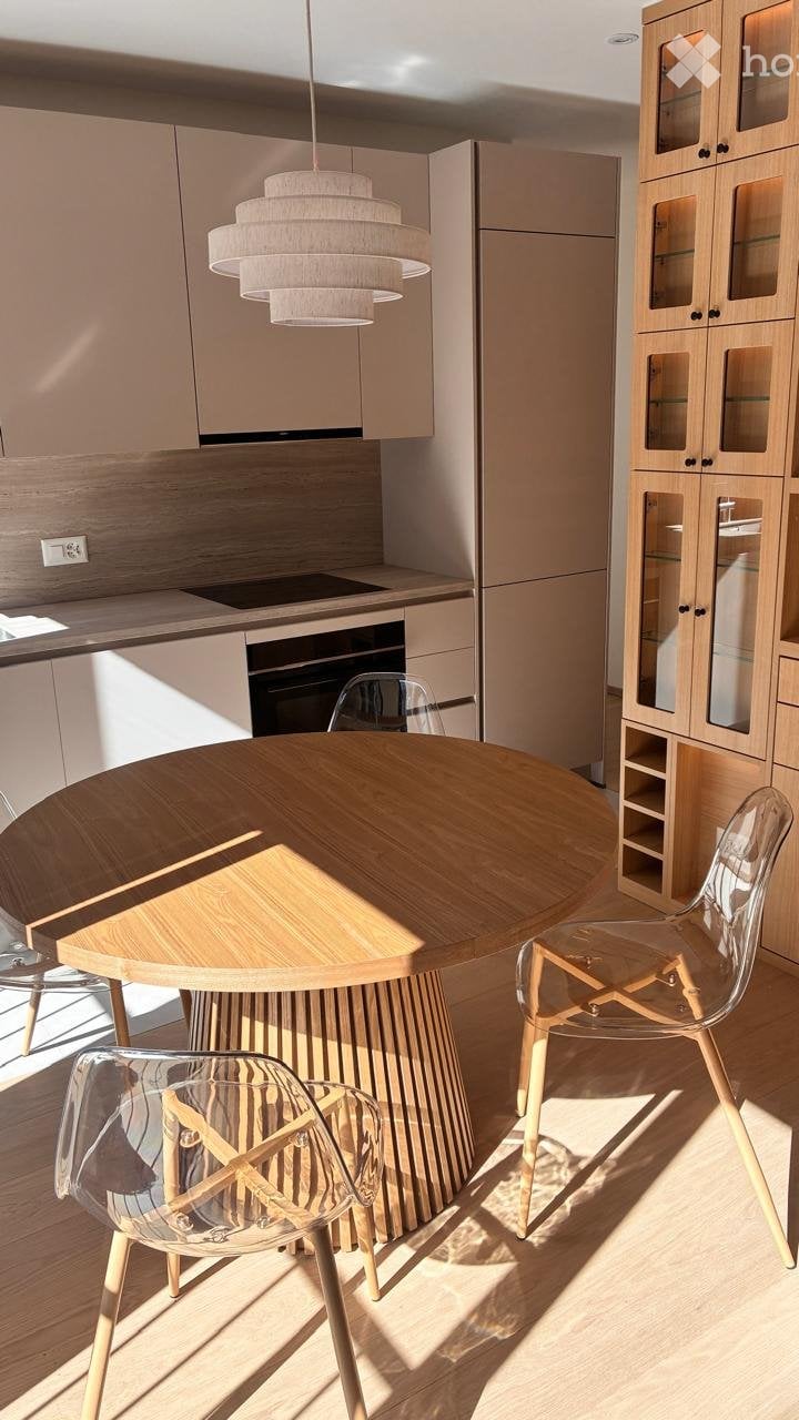 Appartamento di 4 locali, foto 2 di 5