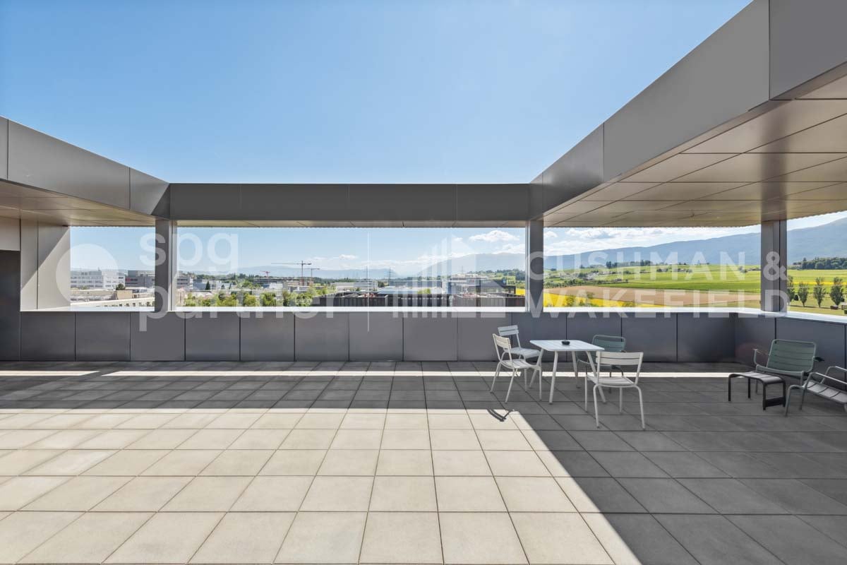 1200m² office