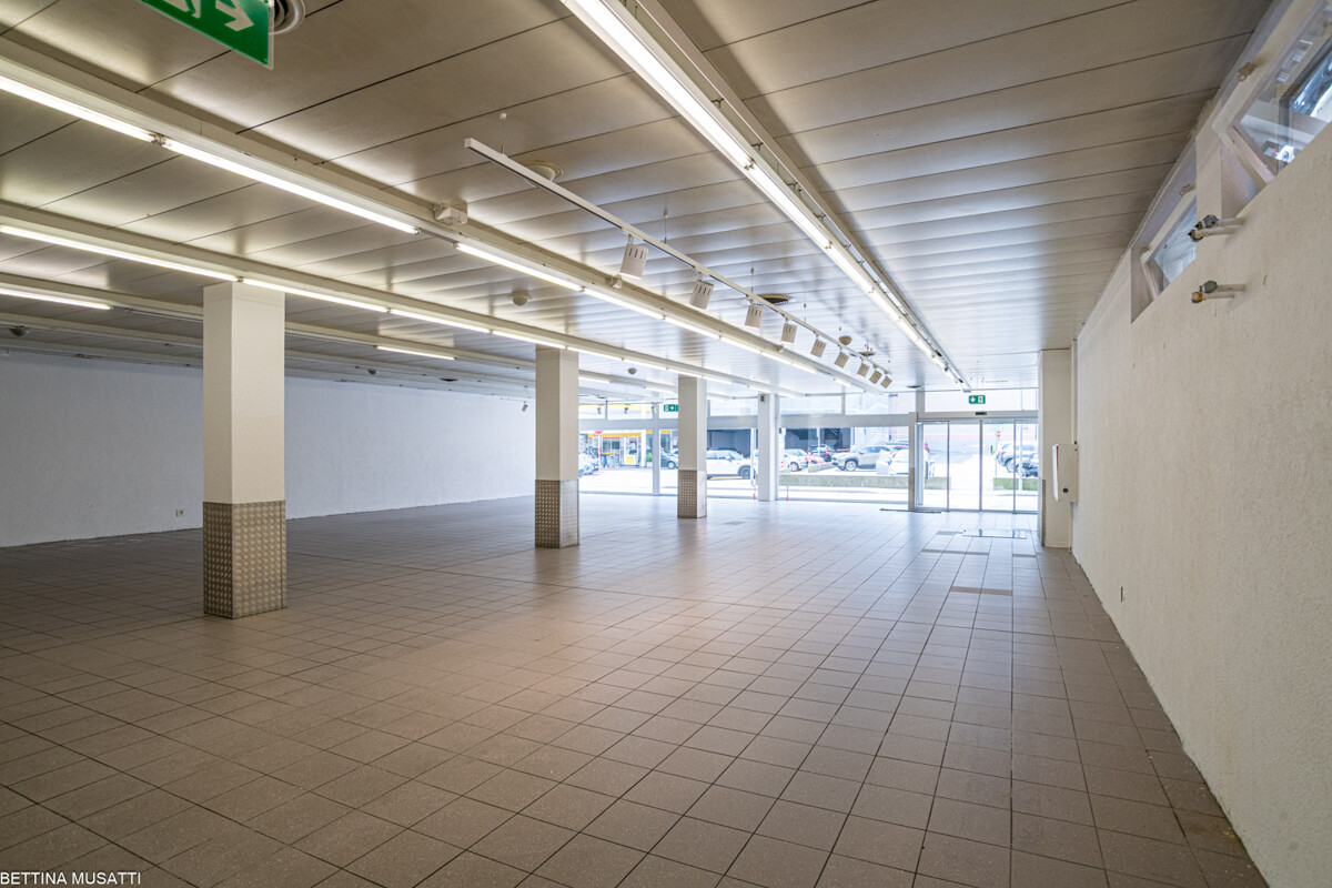 Shop, foto 1 di 10