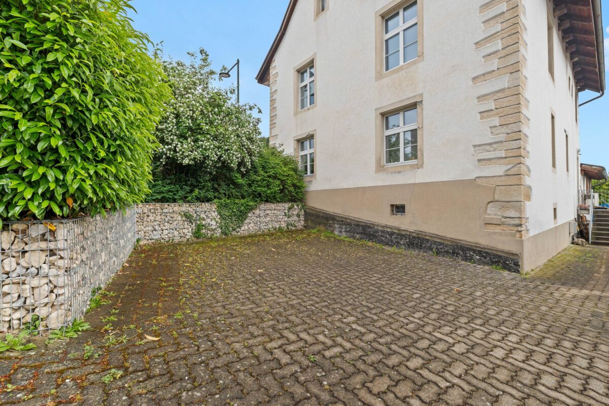 24m² office
