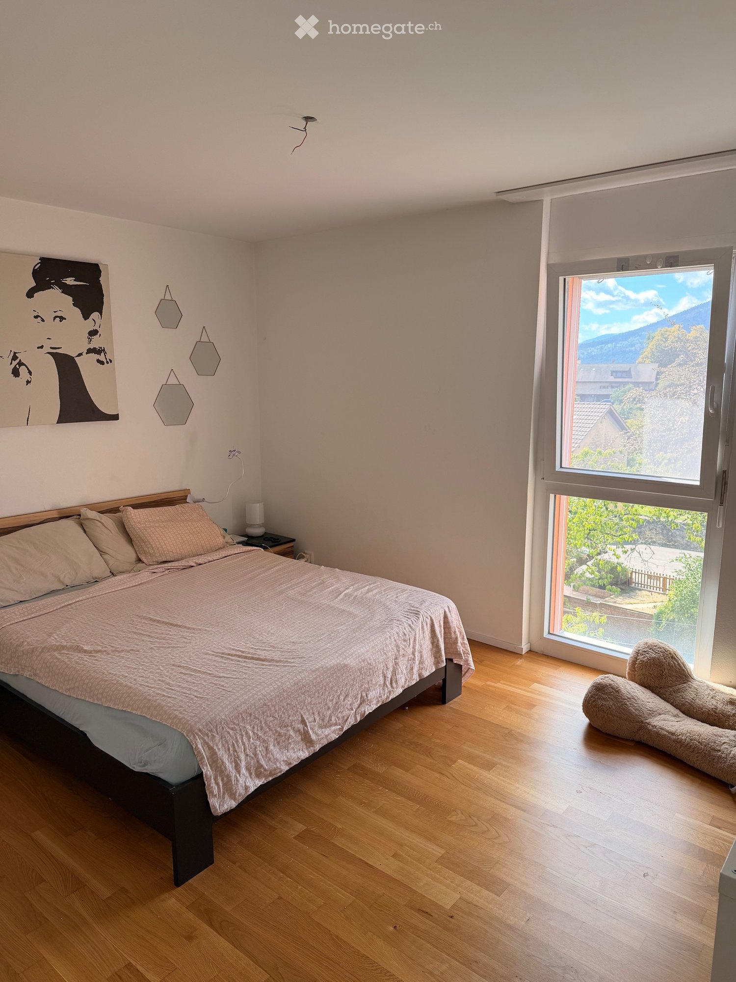 5 rooms apartment