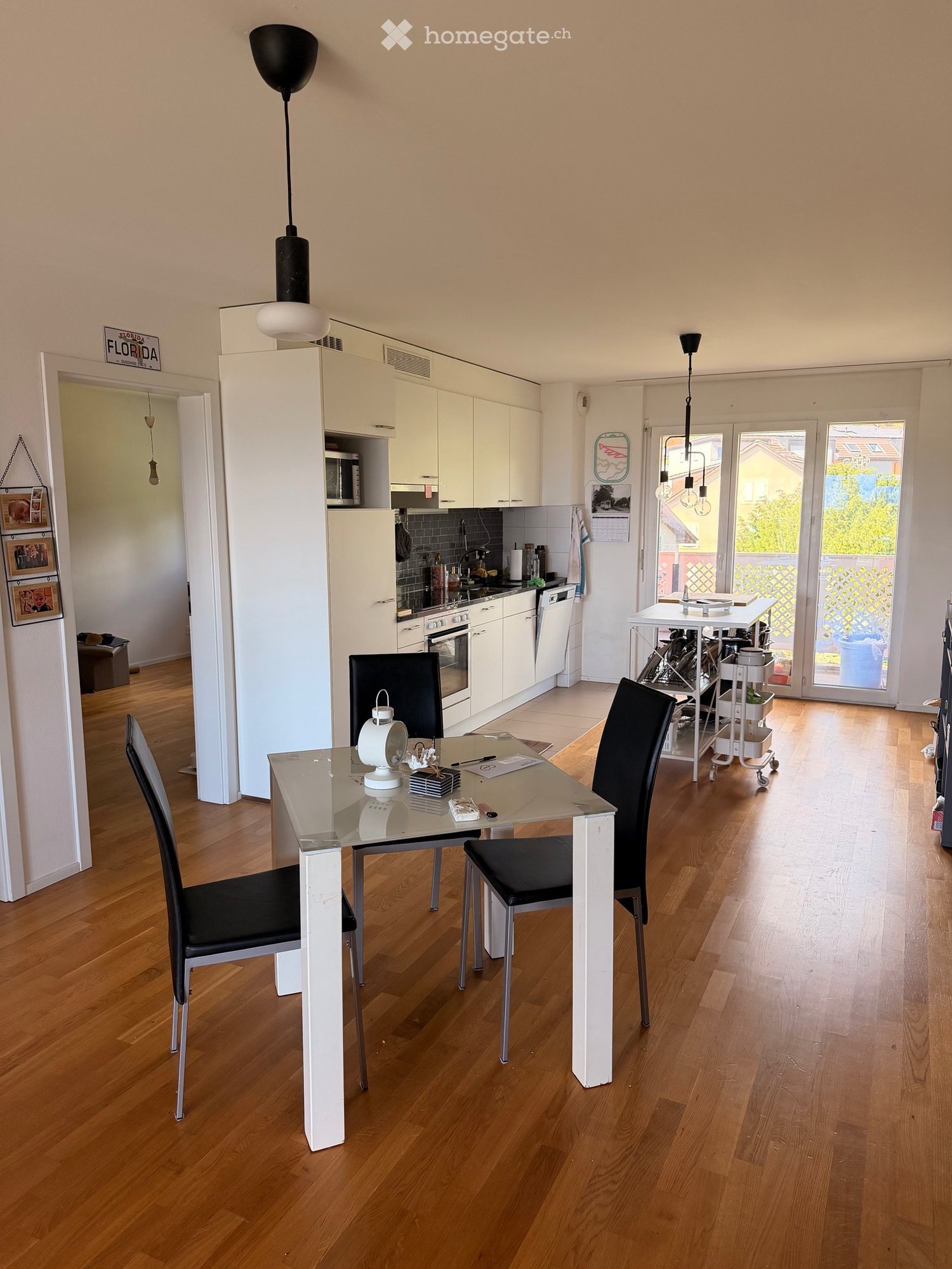 5 rooms apartment