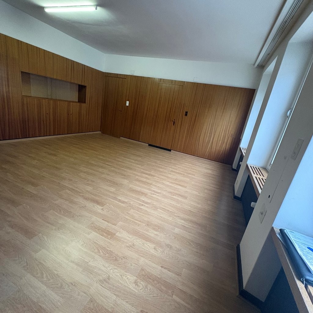 28m² commerciale