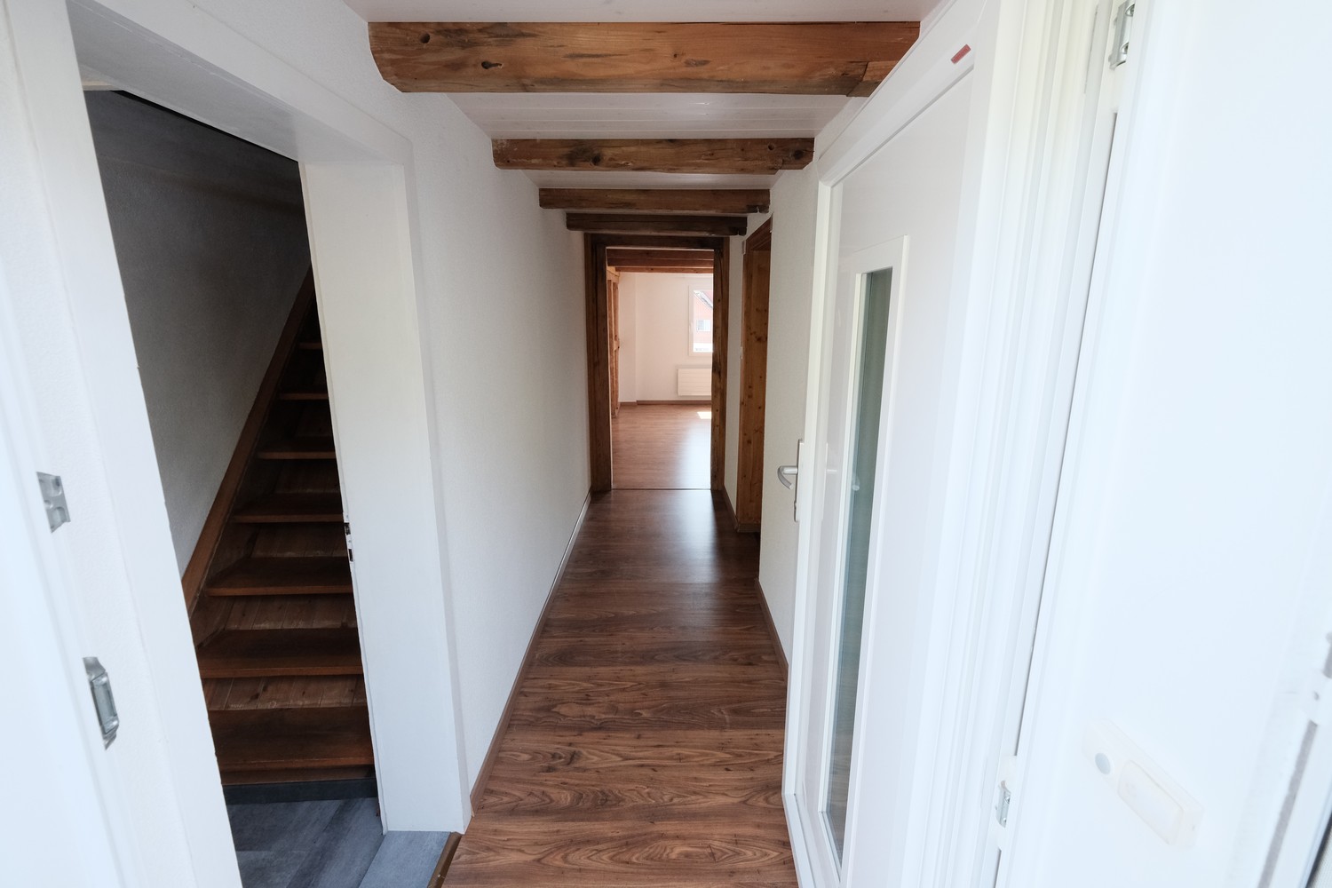 Casa singola di 5 locali, foto 3 di 10