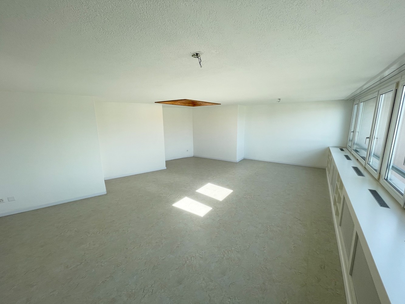 Appartamento di 2 ½ locali, foto 1 di 7