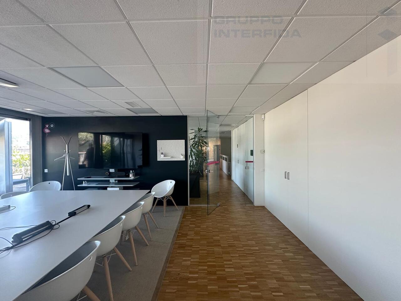313m² bureau