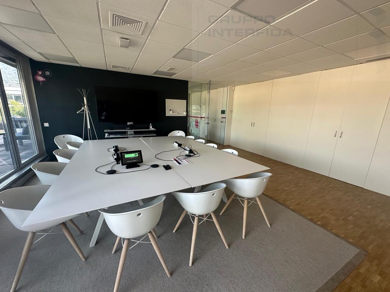 313m² bureau
