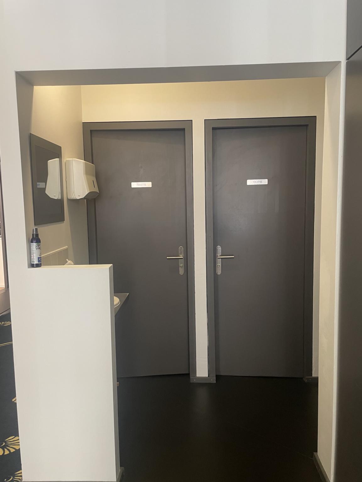95m² negozio