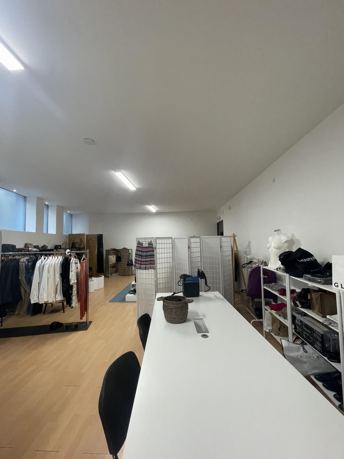 95m² negozio