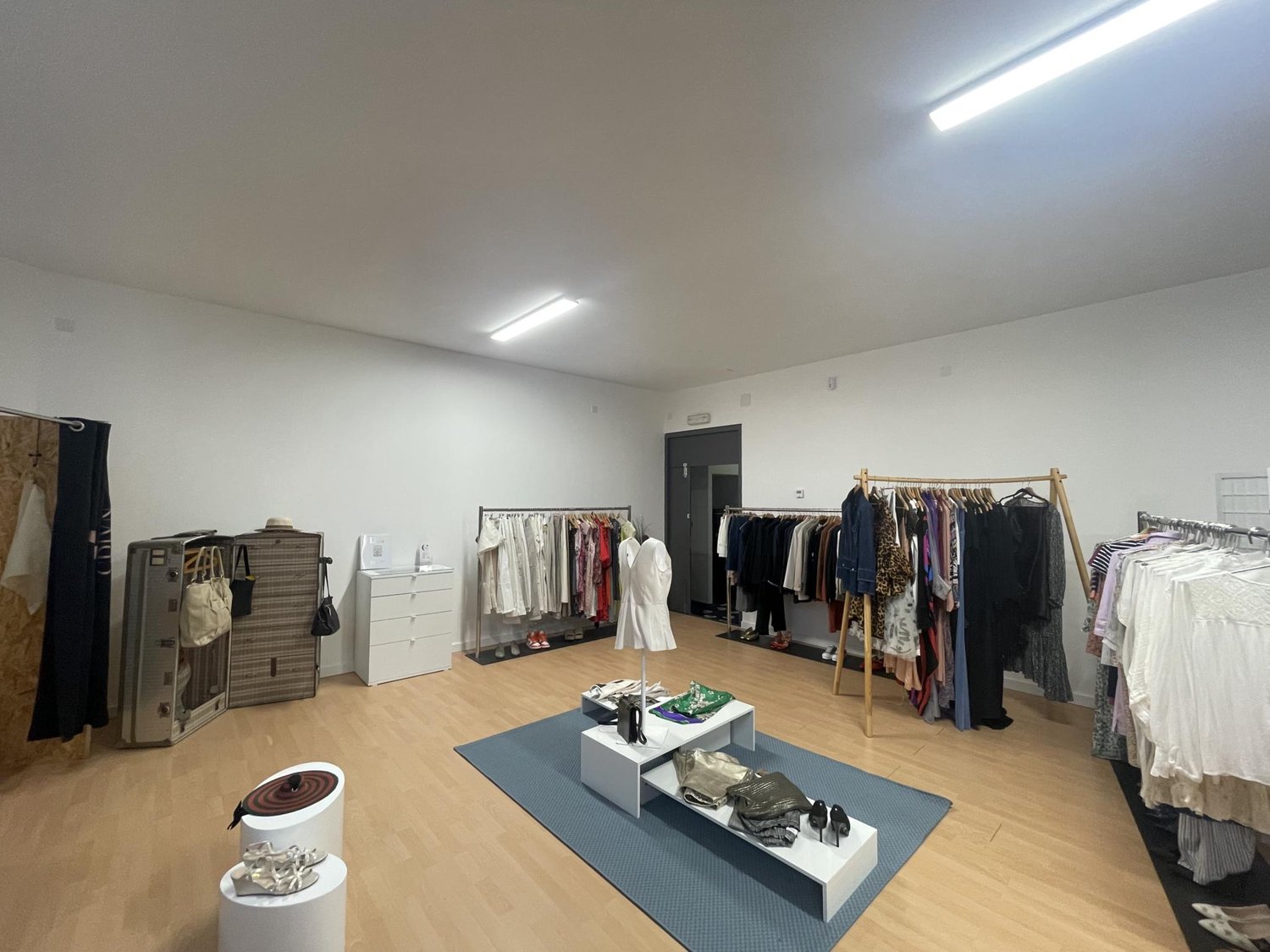 95m² negozio