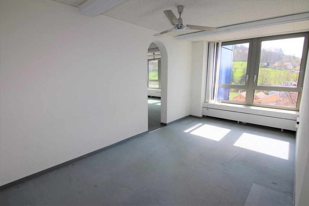 227m² office