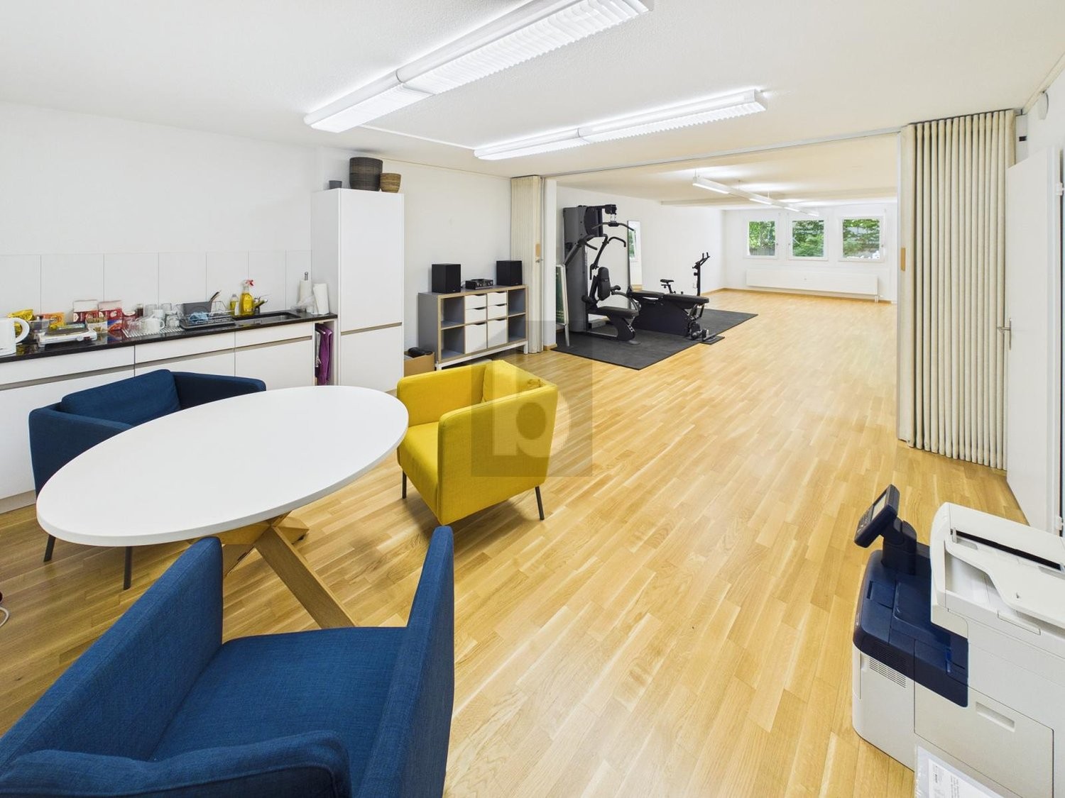 136m² bureau