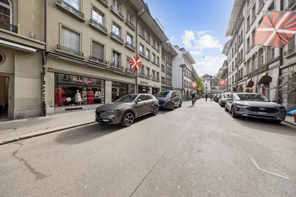 negozio di 163m²