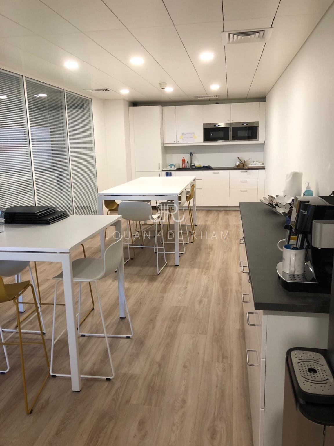 526m² ufficio