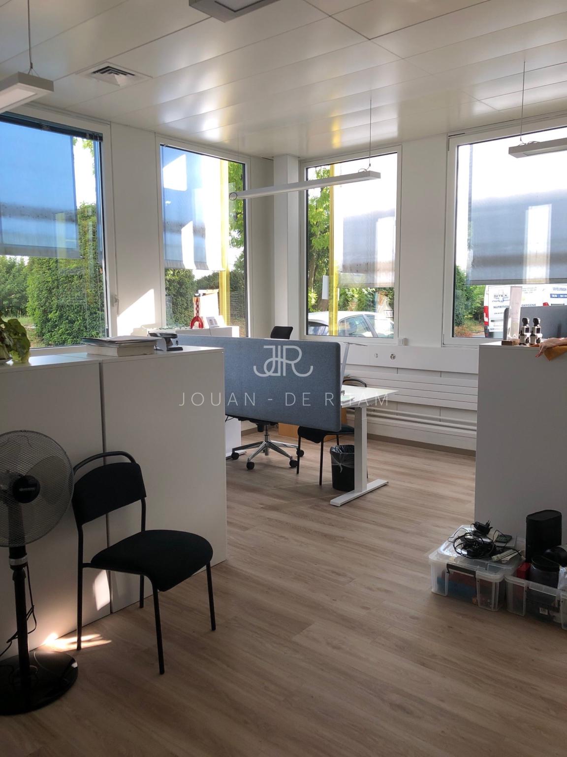 526m² ufficio