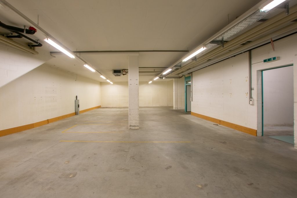 negozio di 1495m²