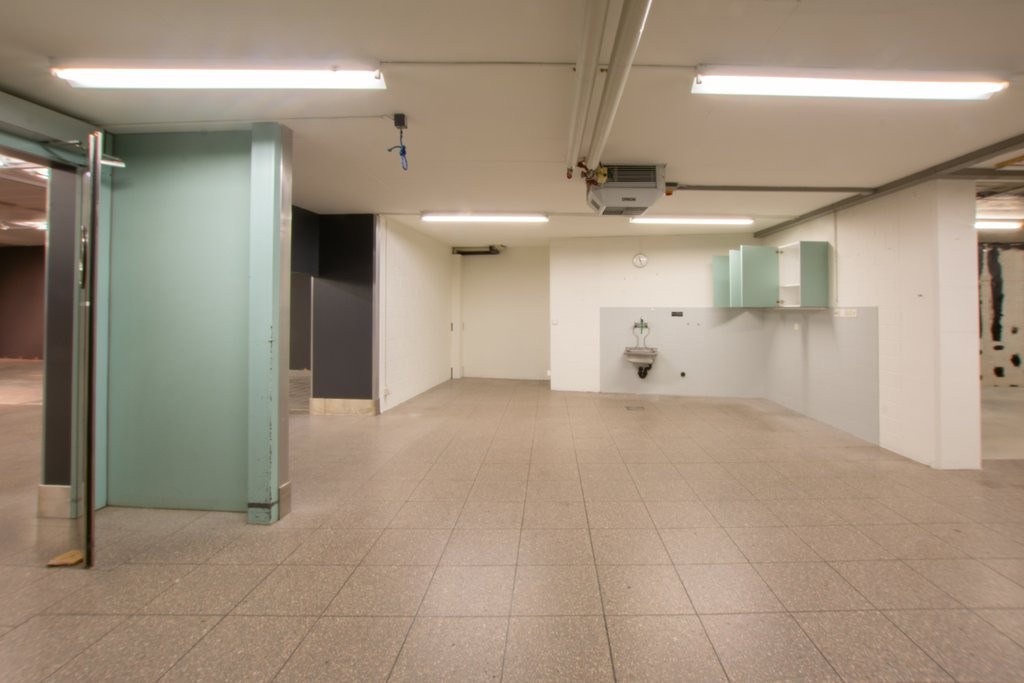 negozio di 1495m²