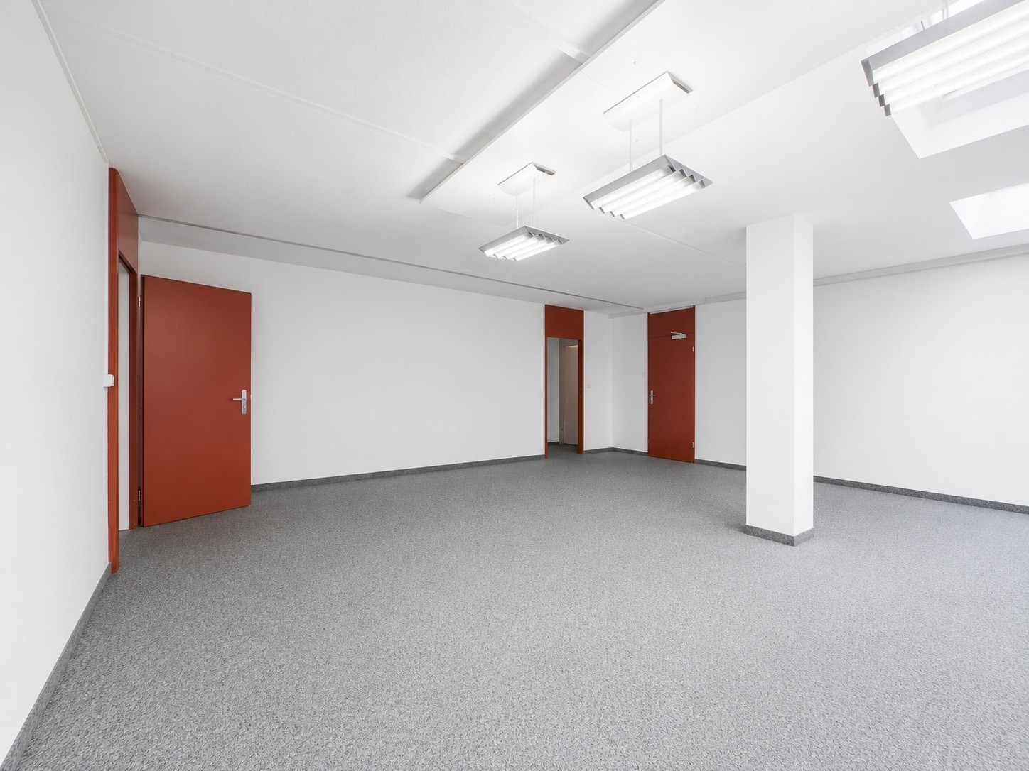 698m² de bureaux