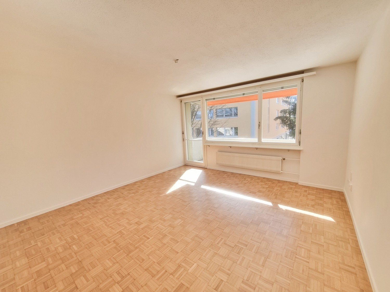 Appartamento di 2 ½ locali, foto 2 di 8