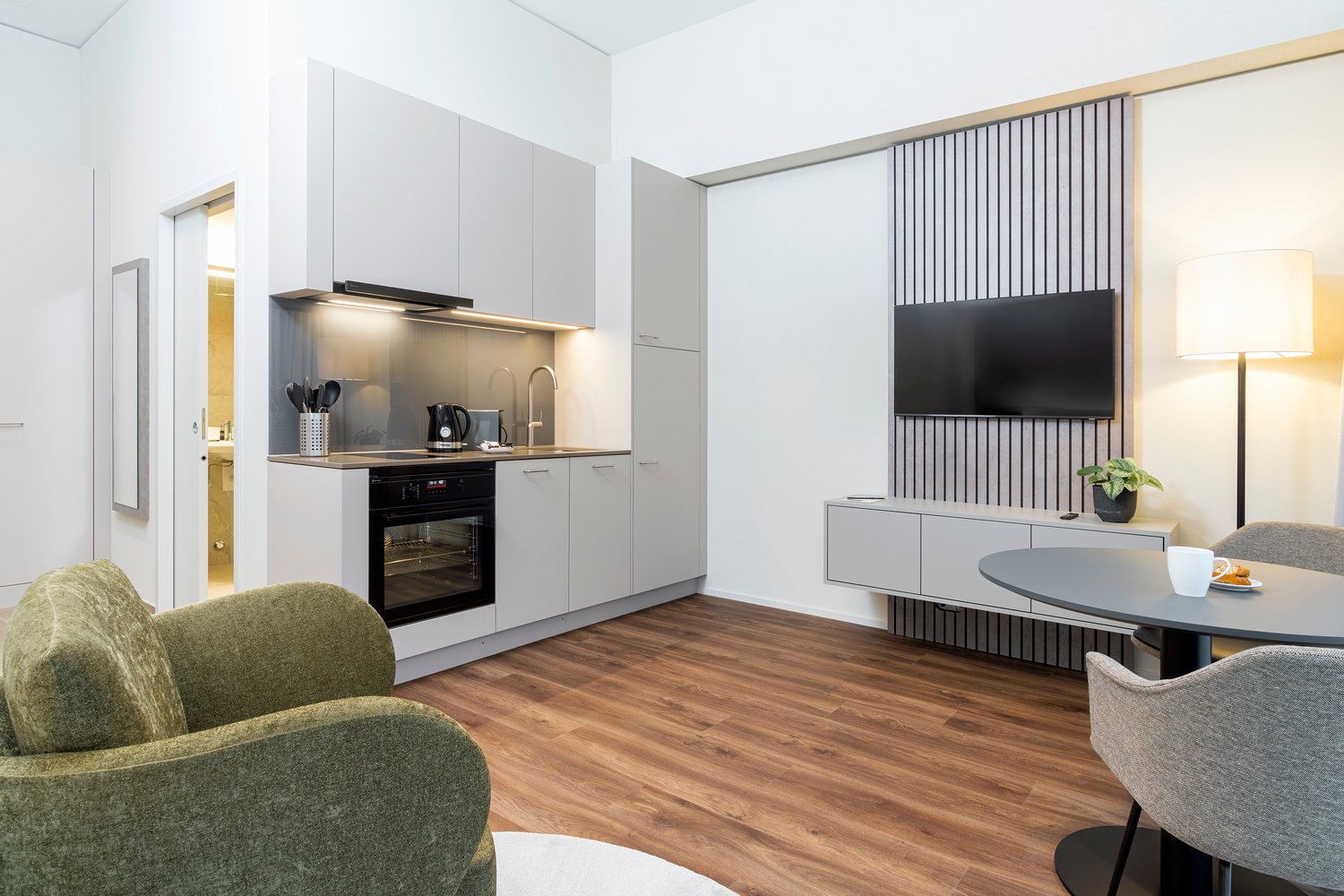 1 room furnished flat