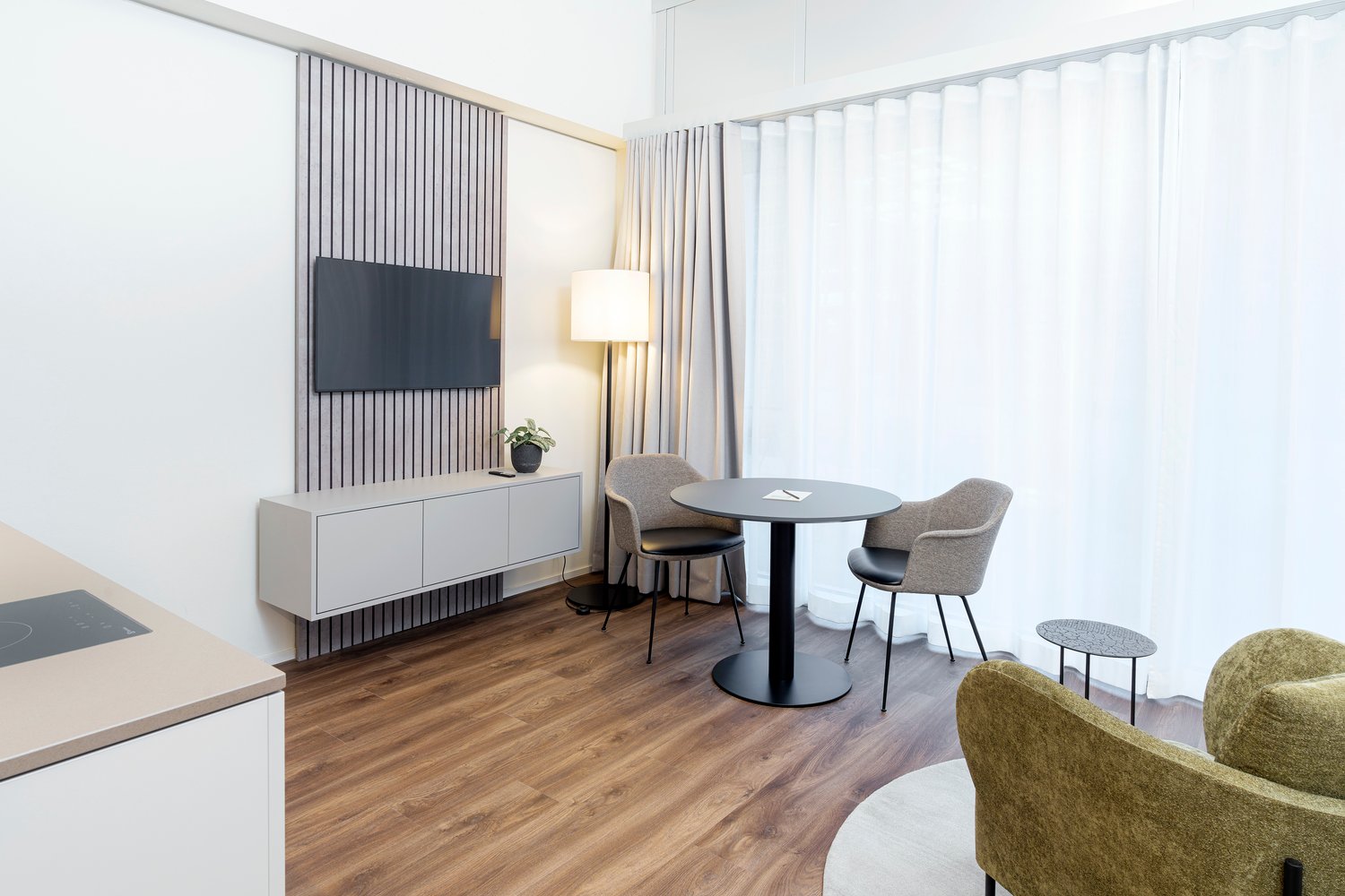 1 room furnished flat