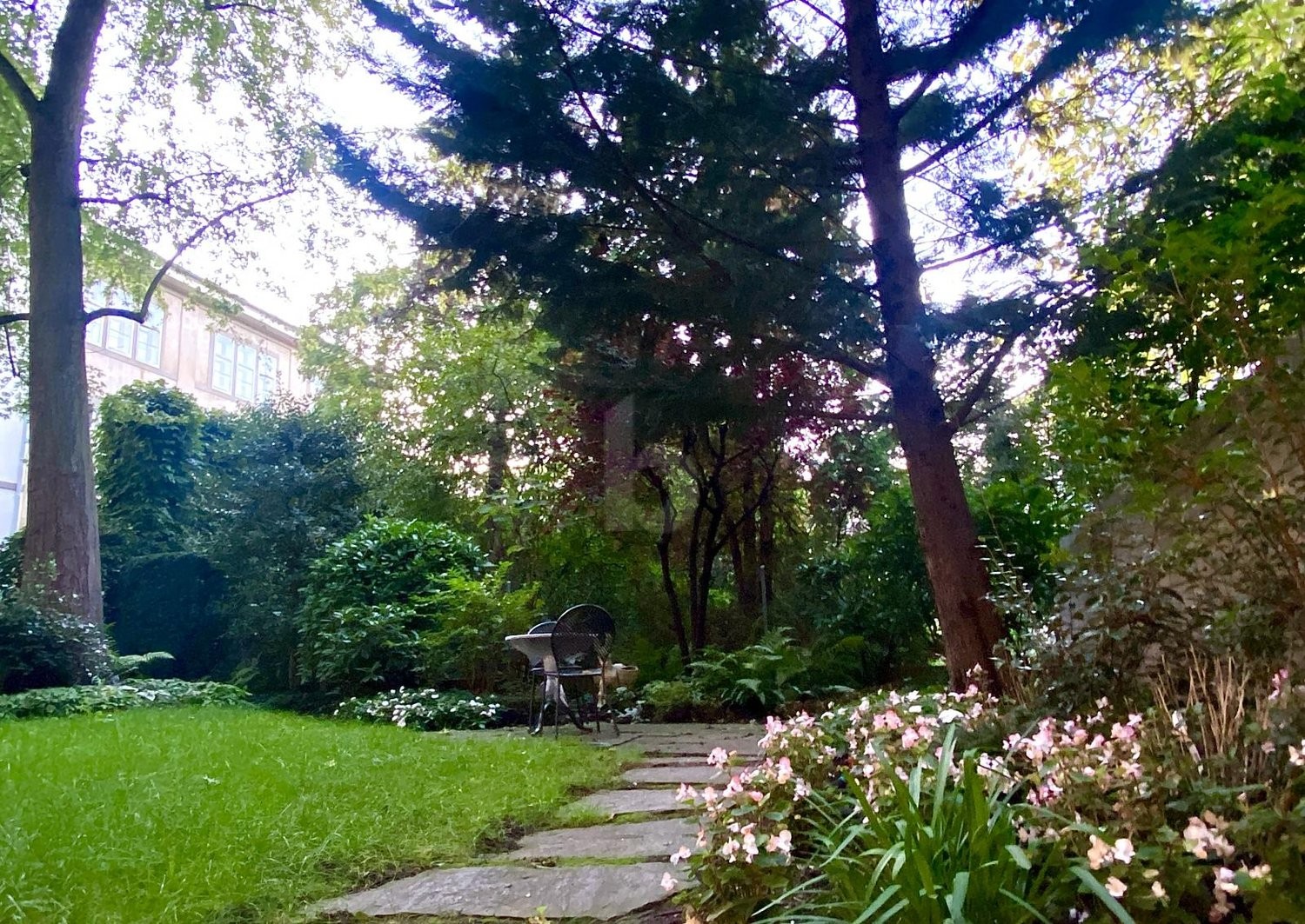 117m² office