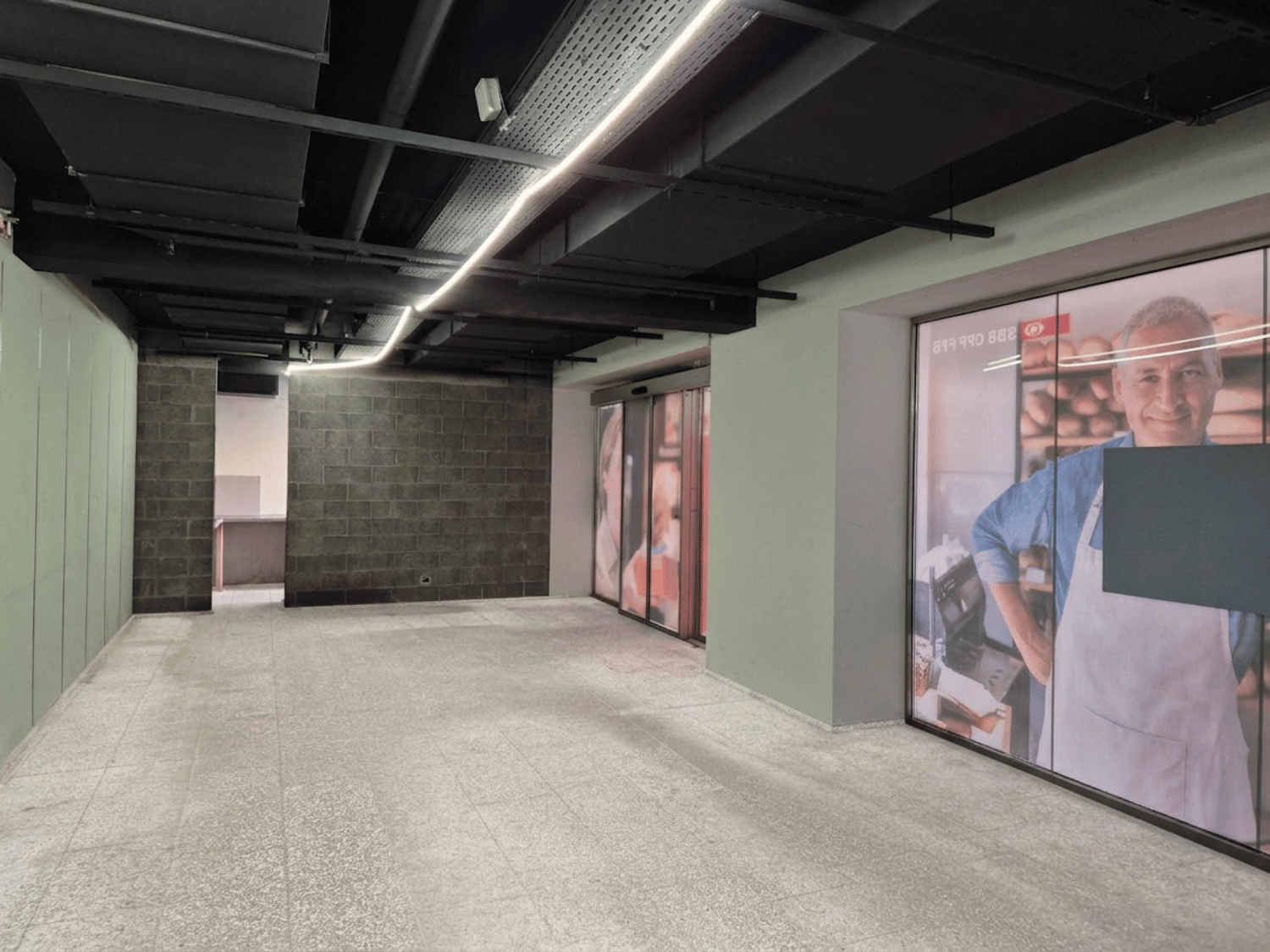 negozio di 67m²
