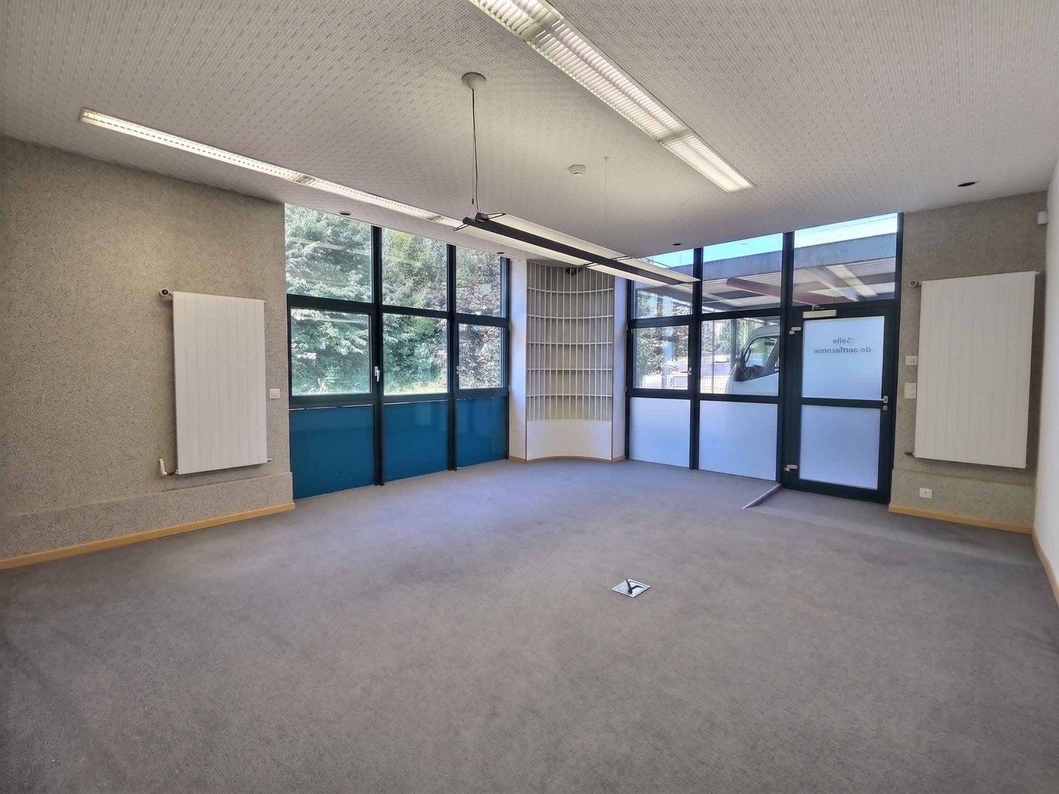243m² commerciale