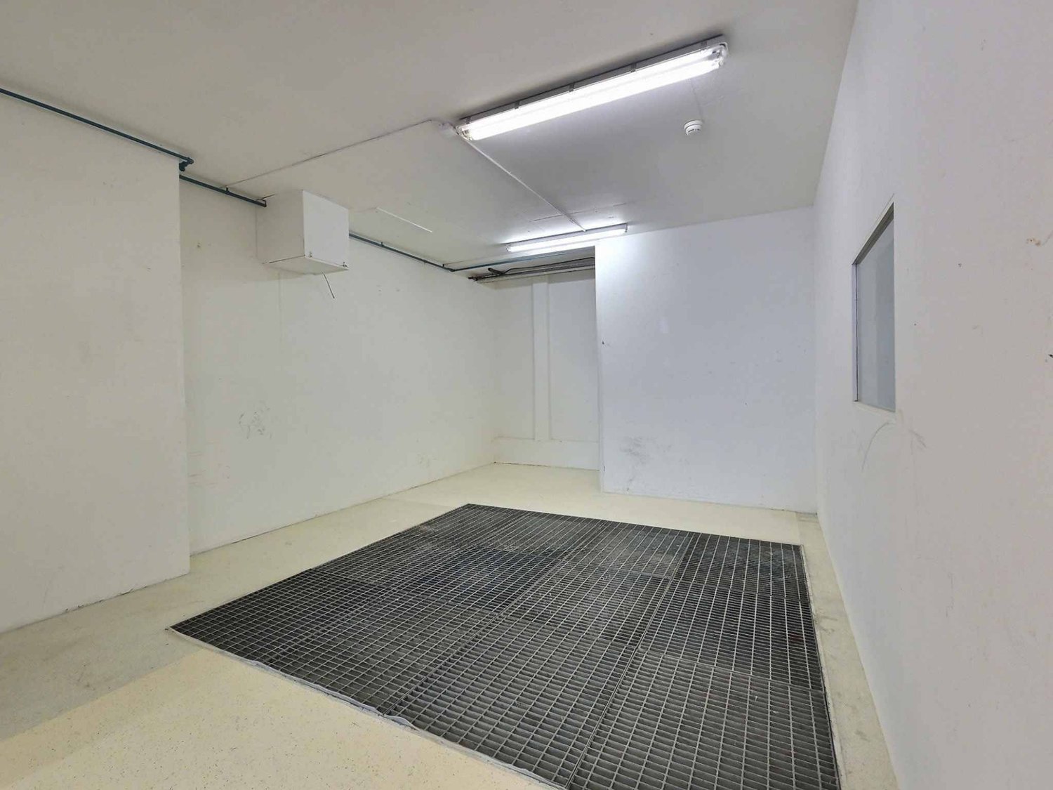 243m² commerciale