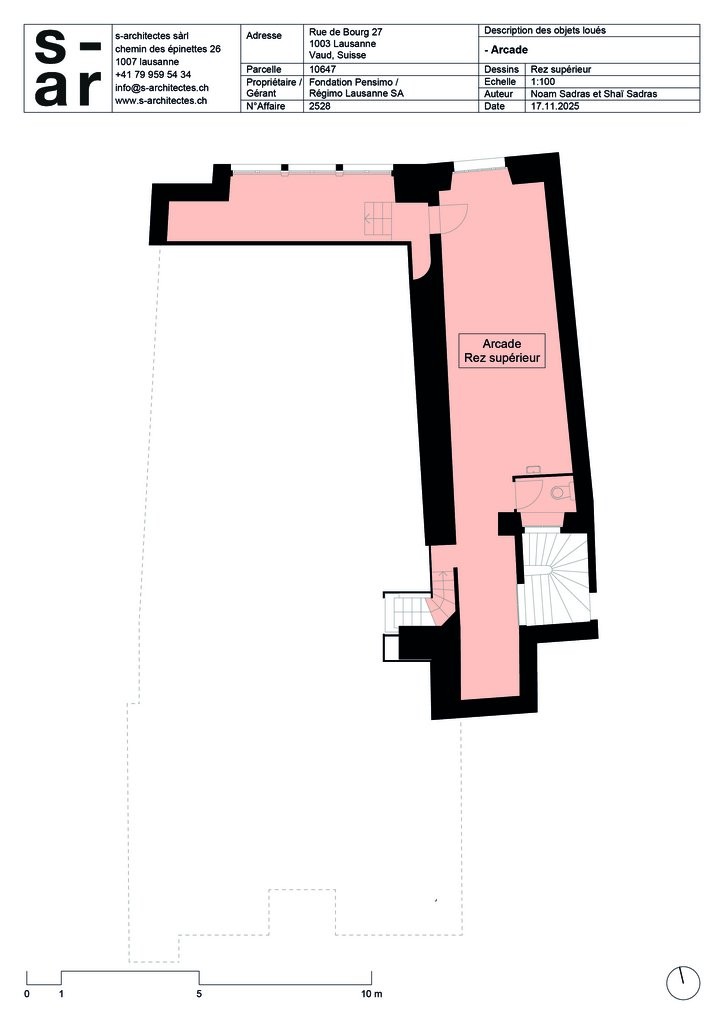 166m² shop