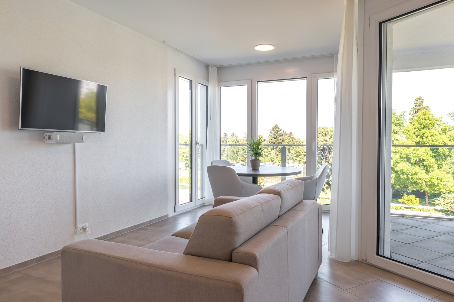 2 ½ rooms furnished flat, foto 2 di 10