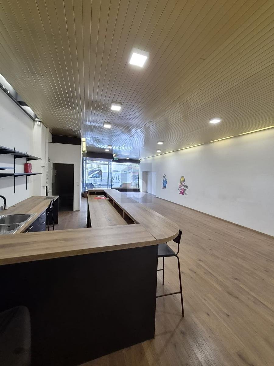 180m² negozio