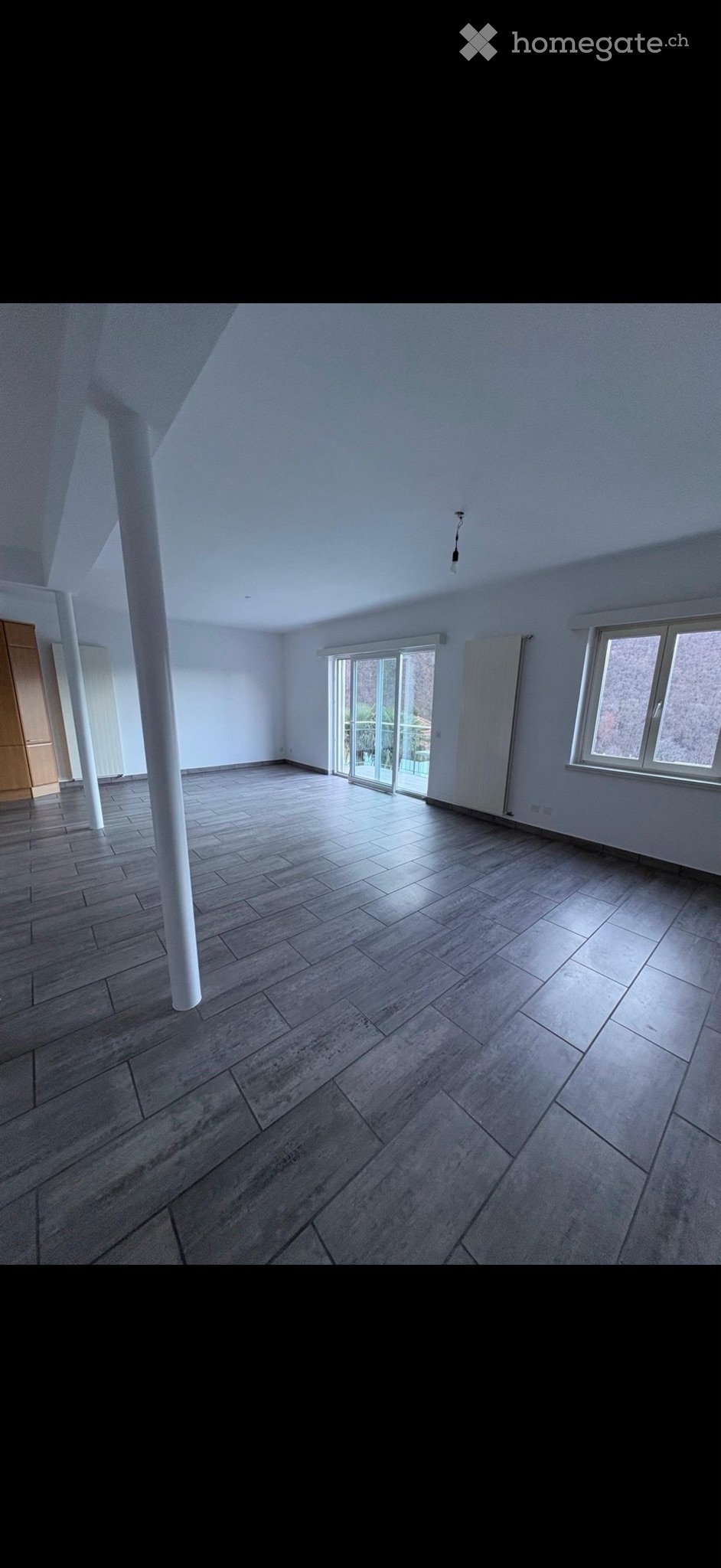 5 rooms apartment