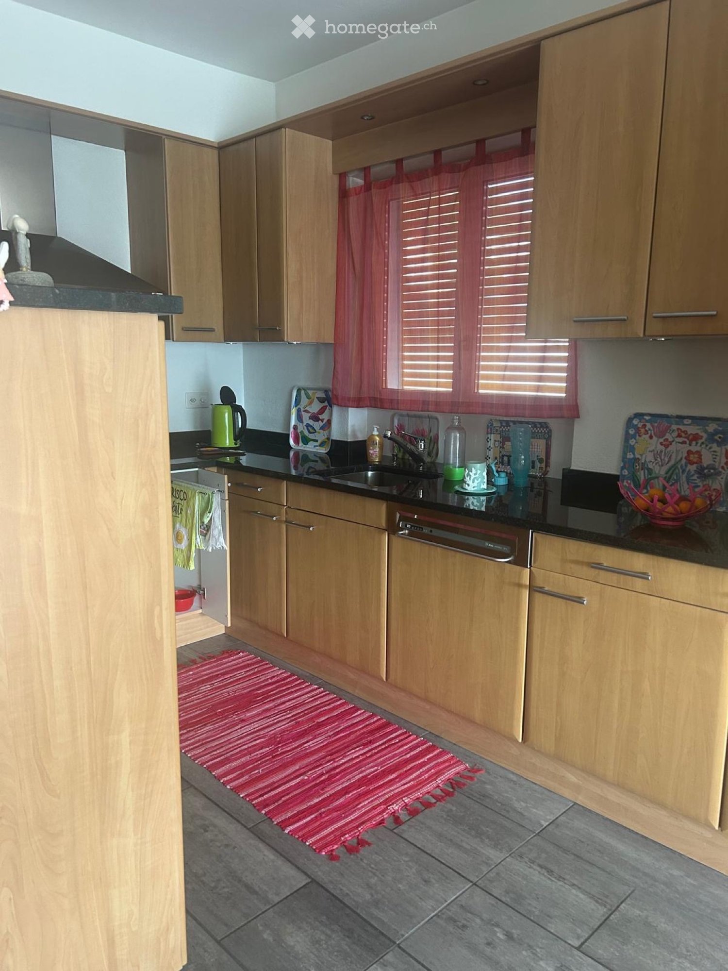 5 rooms apartment
