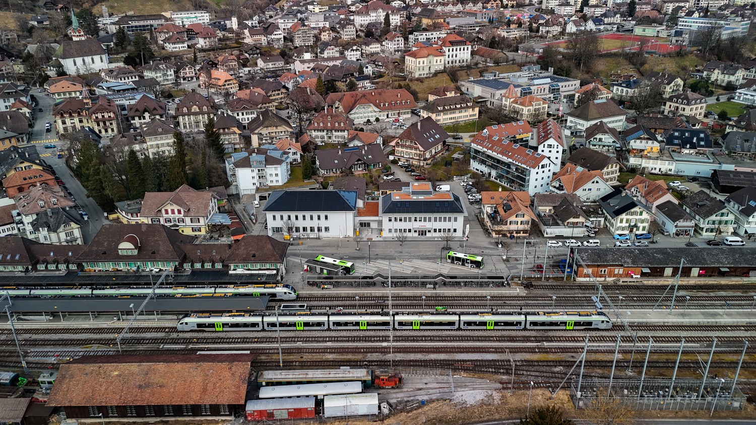 321m² office