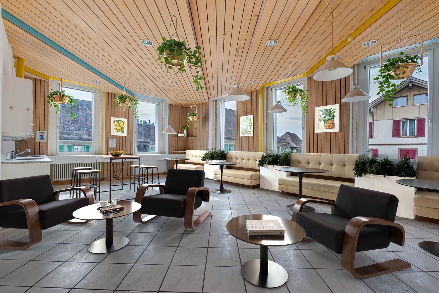 321m² office