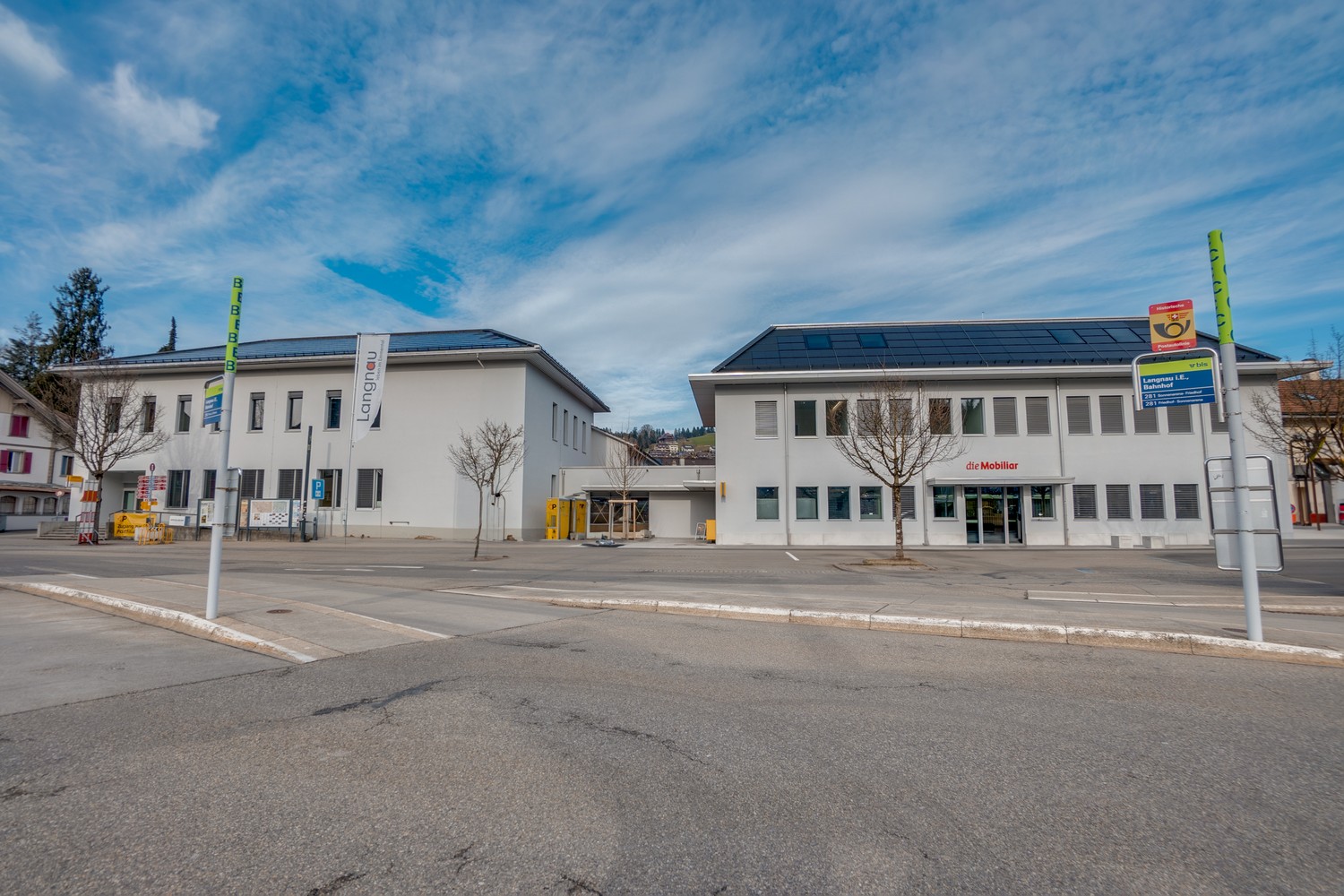 321m² office