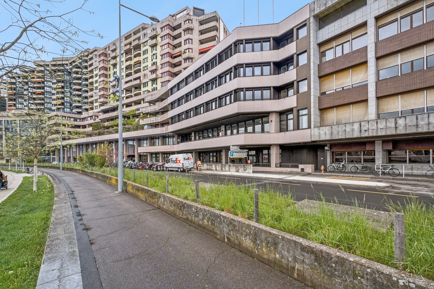 324m² ufficio, foto 1 di 10