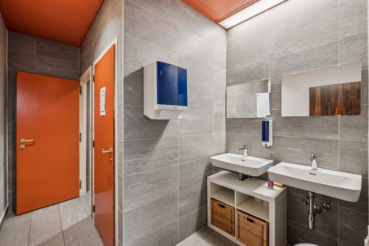 324m² ufficio, foto 5 di 10