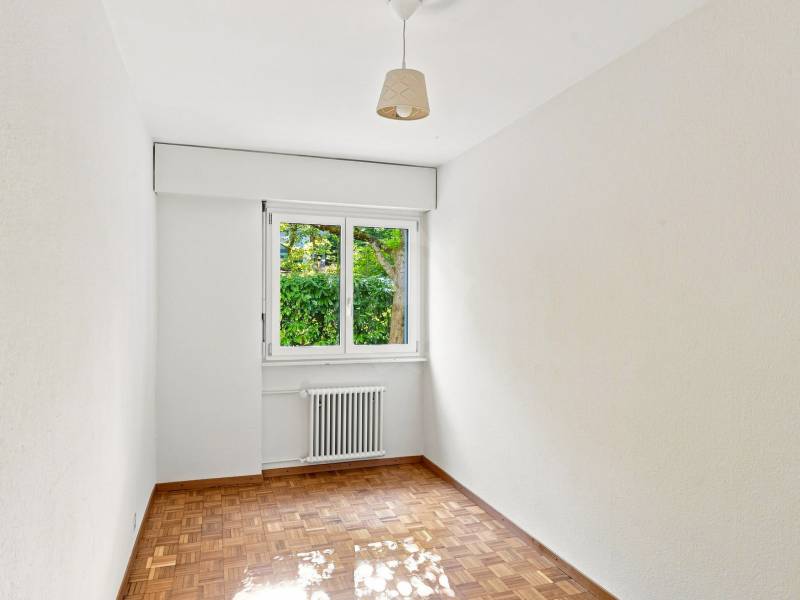 5 rooms apartment