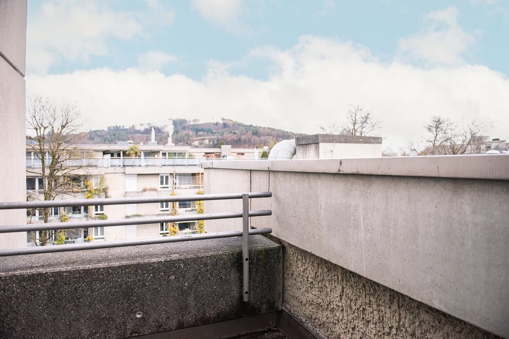 258m² office
