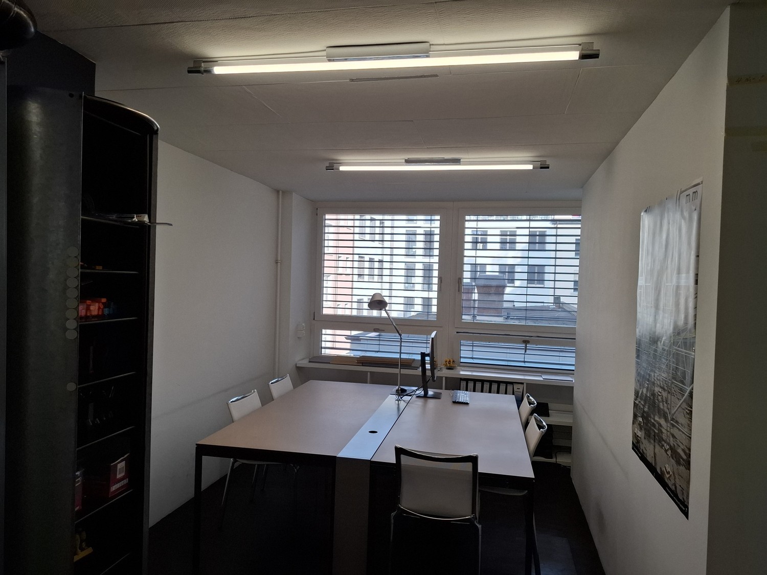 112m² office