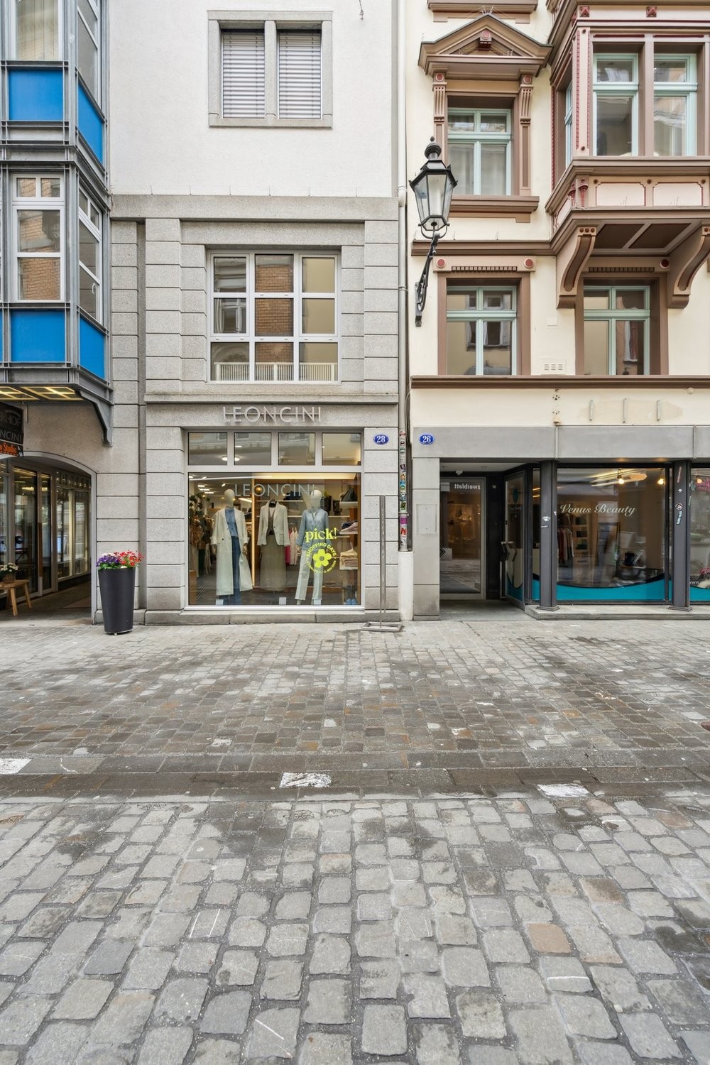 Negozio di 90m²