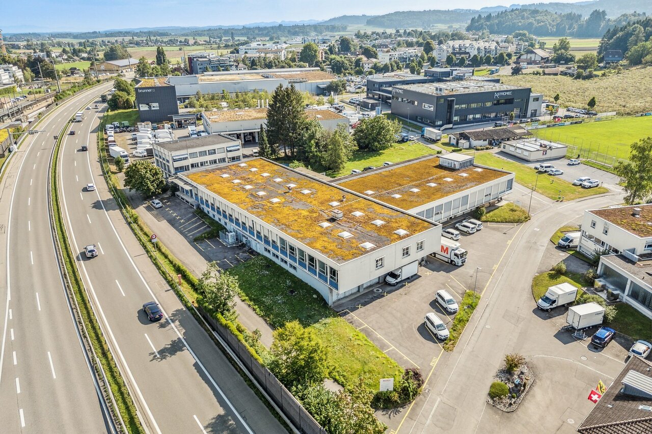 220m² ufficio, foto 1 di 10