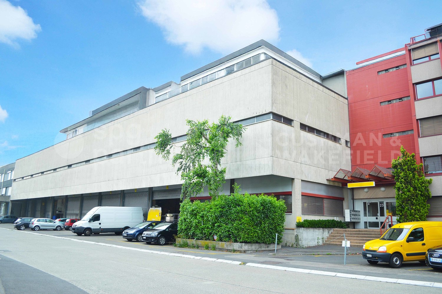 2500m² commerciale