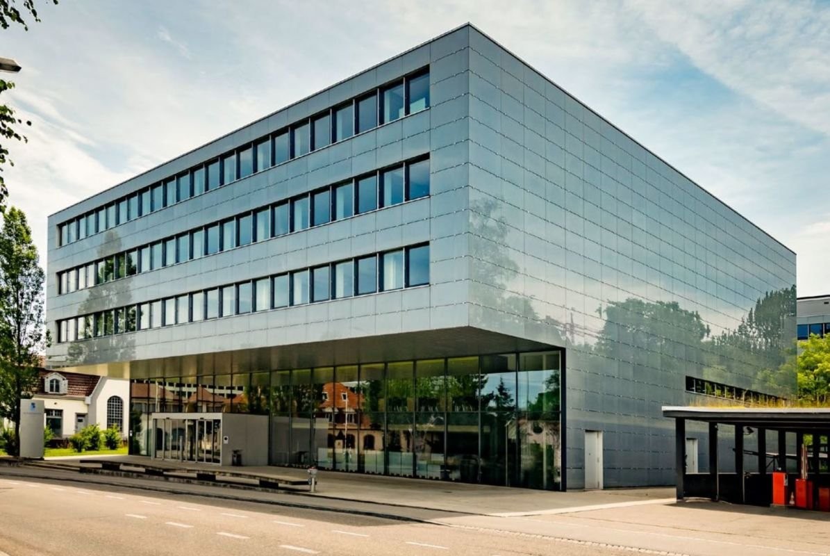 1300m² ufficio