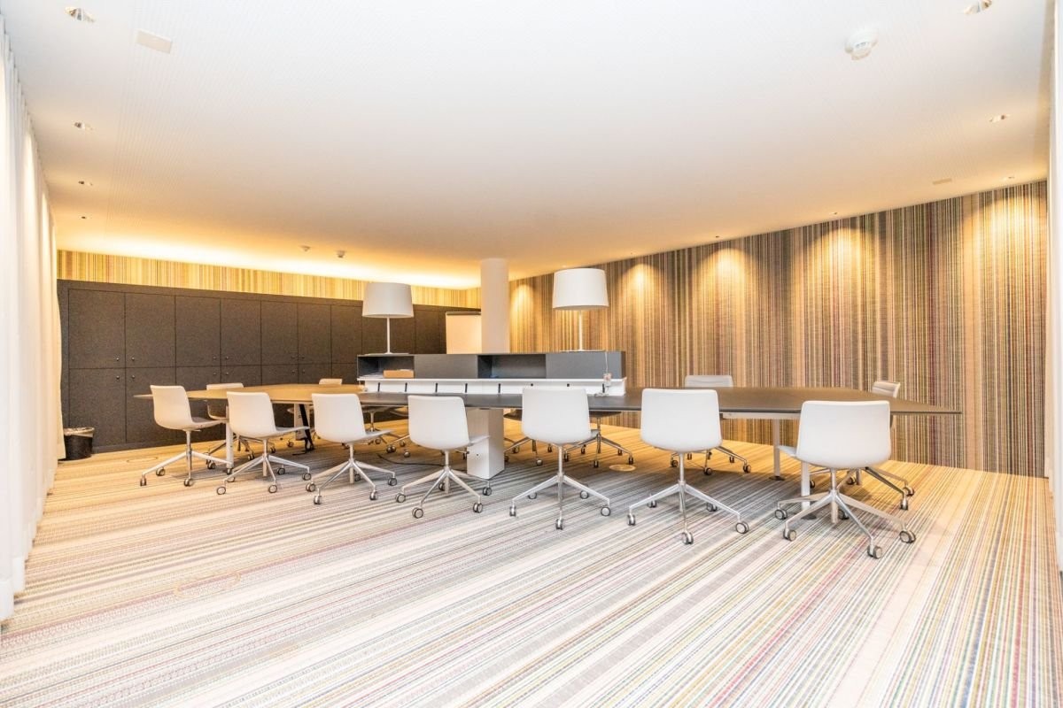 1300m² ufficio