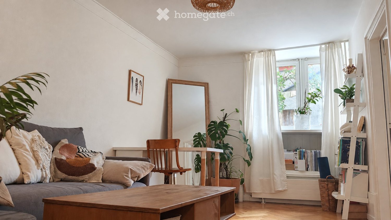 Appartamento con 1 locale

Appartamento completamente arredato proposto in subaffitto per una persona sola, per una durata di 3 a 6 mesi da concordare. Ingresso desiderato a partire da fine ottobre 1016, data flessibile.

Situato in pieno centro città di Neuchâtel, l'alloggio dispone di una cucina r, foto 2 di 5