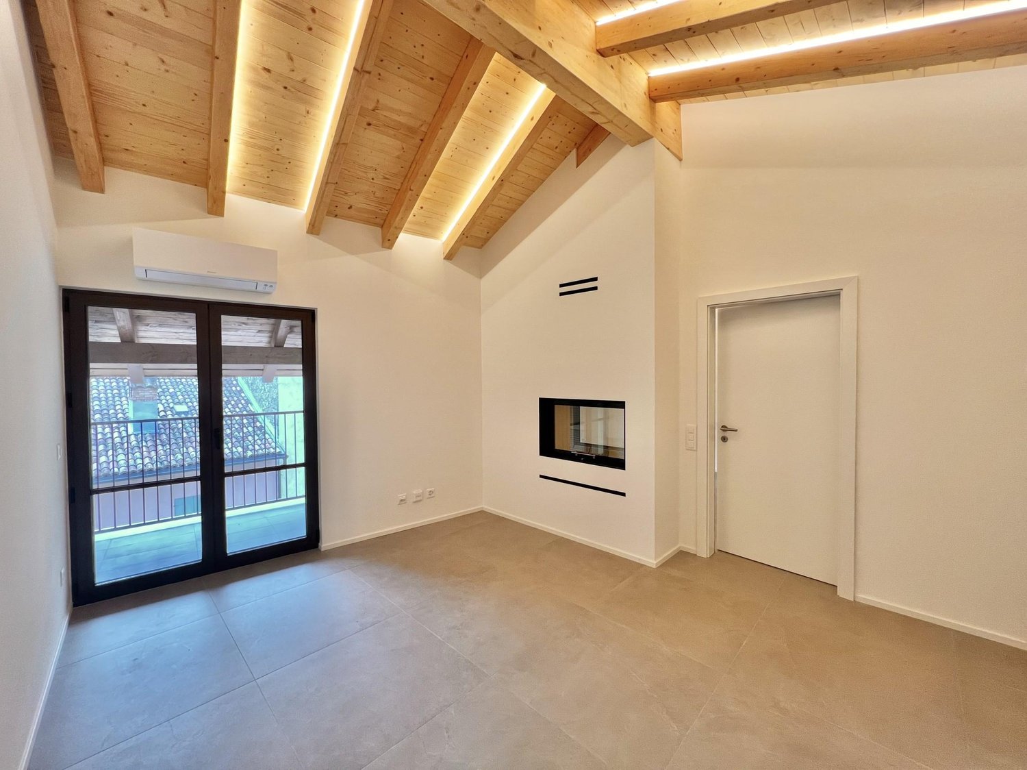 2 ½ rooms apartment, foto 2 di 9
